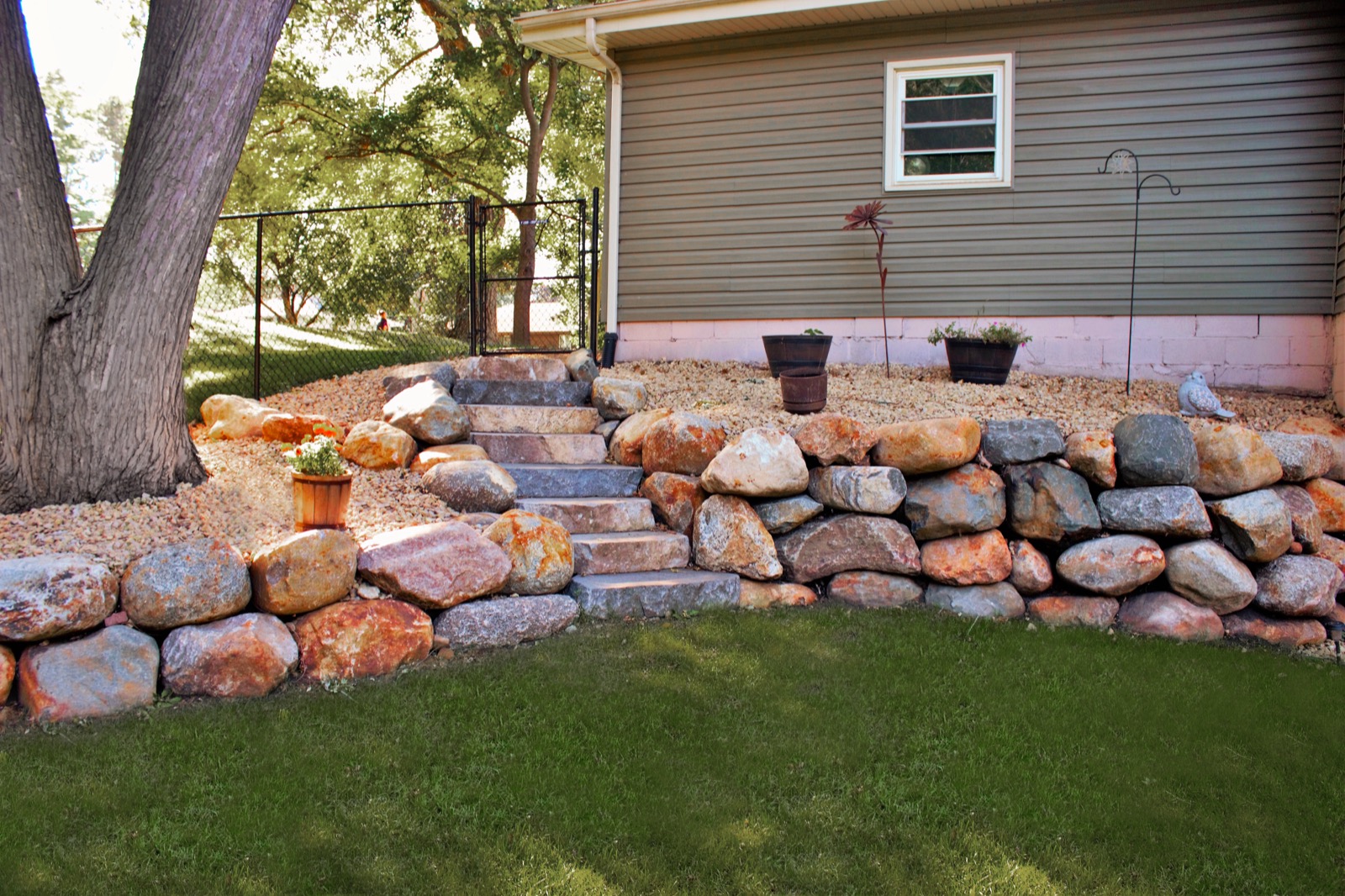 Retaining Walls Custom Construction Services Minneapolis Concrete Driveways & Concrete